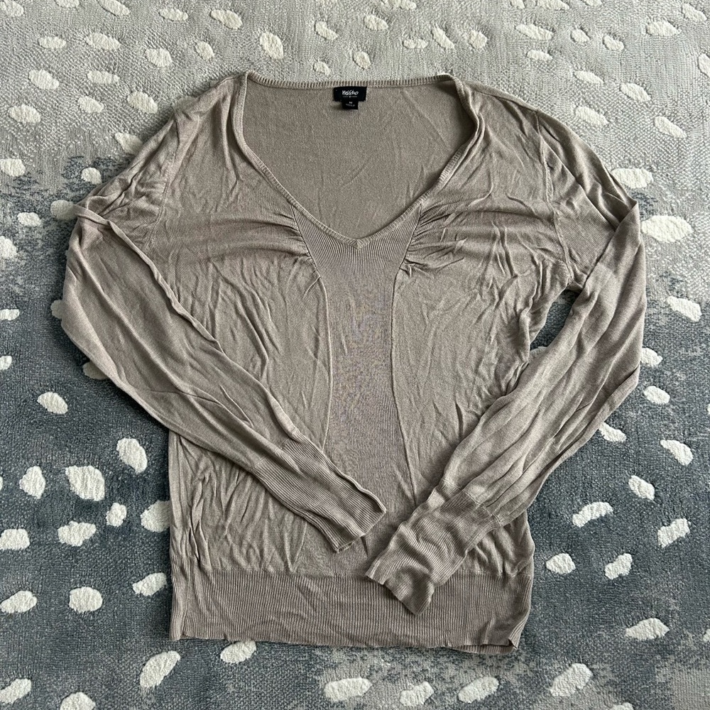 Lightweight V-Neck Long-Sleeve Pullover Sweater - Taupe